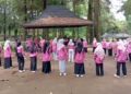 Himpunan Mahasiswa PIAUD STAIKU Piknik di Woodland Kuningan