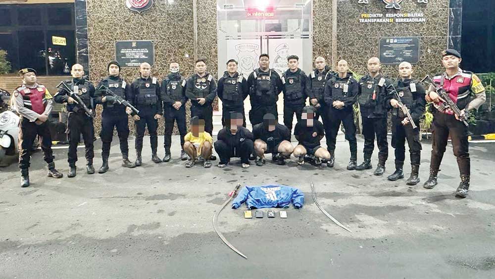 2 Pemuda Bawa Sajam di Cirebon, 4 Orang Dibekuk Polisi, Terancam UU Darurat