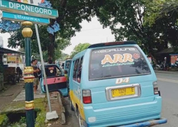 Faktor Usia, Angkot di Kota Cirebon Berkurang