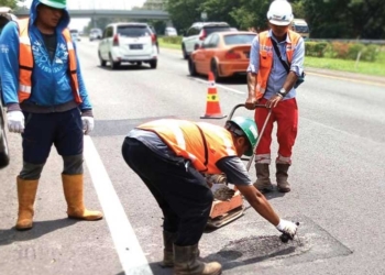 Respons Viral, Pengelola Tol Cipali Langsung Tambal Lubang