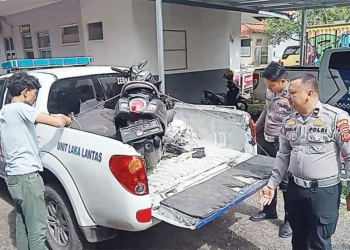 Kecelakaan di Cirebon, Truk Trailer Sebabkan Tabrakan Beruntun di Cideng