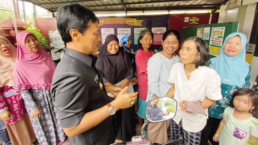 Pemkot Cirebon Salurkan 2.609 Paket Sembako Opadi