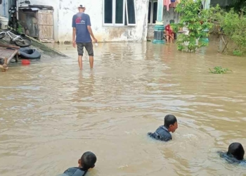 Ratusan Rumah di Desa Pengarengan Cirebon Terendam Banjir