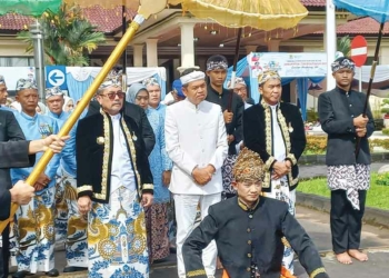 Pemprov Jabar Bakal Intervensi Perbaikan Jalan Rusak di Kabupaten Cirebon, Berikut Daftarnya