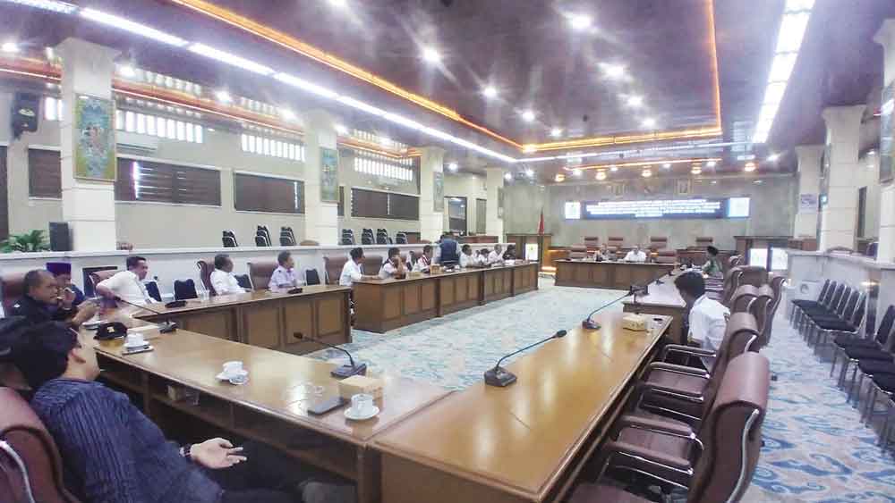 DPRD Kota Cirebon Didesak Bentuk Pansus PDAM Soal Dugaan Penyelewengan Anggaran