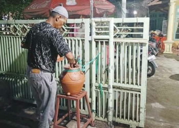 Tradisi Musim Haji di Cirebon, dari Gentong menjadi Galon