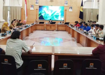 Ditagih Mahasiswa terkait 100 Hari Kerja Bupati Cirebon, Imron Instruksikan Kepala SKPD Beri Penjelasan