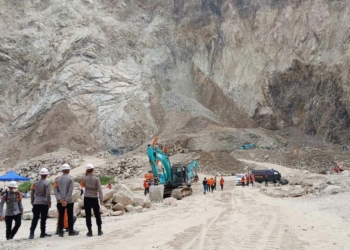 Mencekam, Longsor Susulan di Gunung Kuda Cirebon Kembali Terjadi