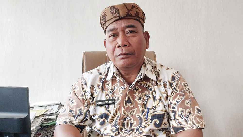 Abraham Minta Versus Cafe Cirebon Hentikan Aktivitas, Izin Usaha Kafe, tapi Sajikan Hiburan Malam dan Jual Mihol