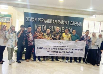 Kaji Perda Adminduk, Pansus II DPRD Kabupaten Cirebon Belajar ke Sidoarjo 