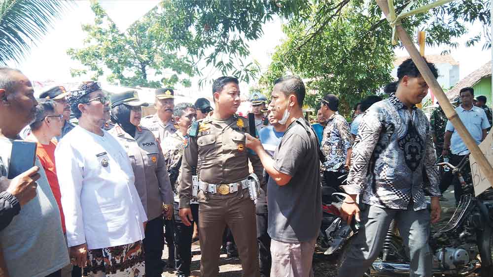 Protes ke Bupati Cirebon, Pedagang Pasar Jungjang Arjawinangun Ogah Pindah