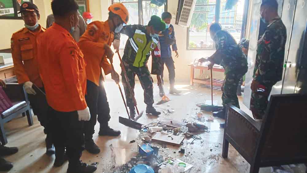 Gedung DPRD Kabupaten Cirebon Mulai Dibersihkan