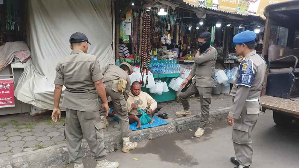 Satpol PP Kabupaten Cirebon Masifkan Penjagaan Makam Sunan Gunungjati