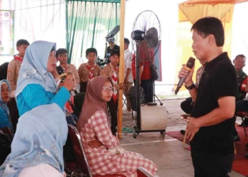 Sapa Warga Kalitanjung, Wali Kota Cirebon Effendi Edo Belanja Masalah