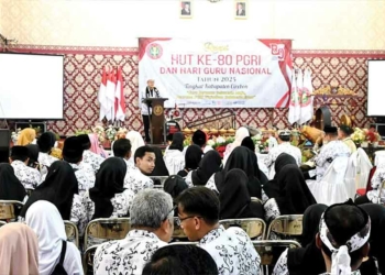 Bupati Cirebon Minta Guru Jangan hanya Kuasai Materi Ajar