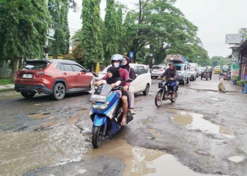 Jalan Rusak di Cirebon, Kanci-Sindanglaut Penuh Lubang